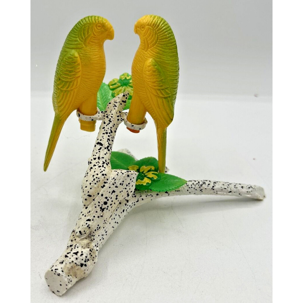 Vintage Retro Salt and Pepper Shakers Love Birds U260/46